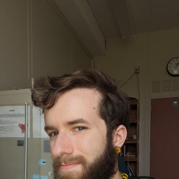 Noah Zuckman headshot